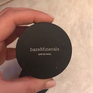 Bare minerals powder foundation